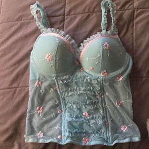 This beautiful blue lingerie top with pink flowers and lace NEW NEVER WORN
